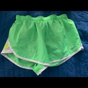 Women’s Nike shorts size xs